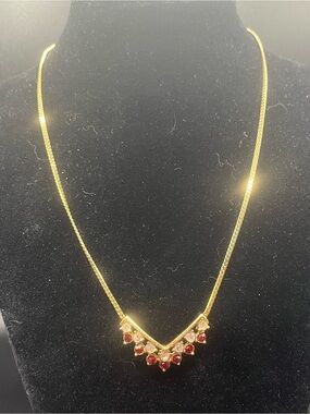 Vintage Avon 1990 Majestic Red and White Rhinstoned Herringbone necklace